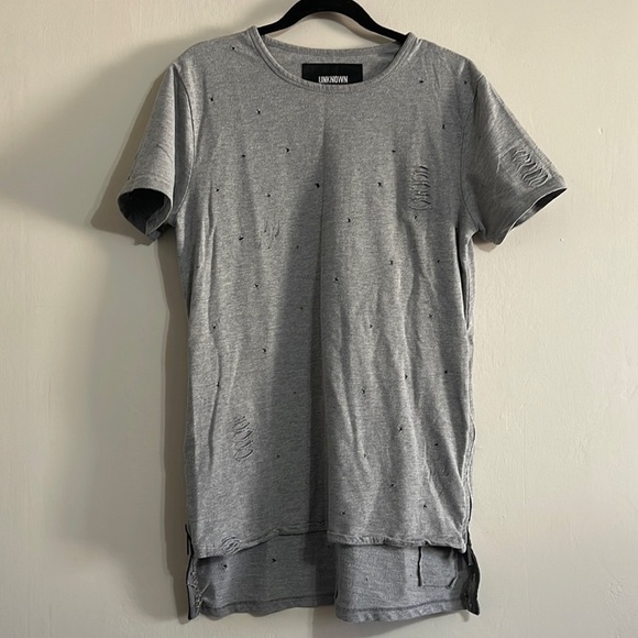 UNKNOWN New York Requiem T-shirt - Picture 2 of 8